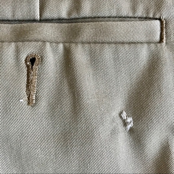 🌟 Great Buy! 🌟 Haggar Premium Fit No-Iron Khakis - Picture 4 of 7